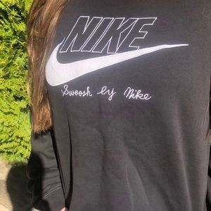Nike Cropped Hoodie